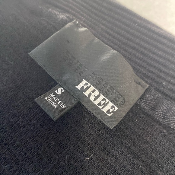 Aritzia Wilfred free Suzanna ribbed zipper side Sweater100% cotton black⭐️⭐️⭐️⭐️ - Picture 6 of 16